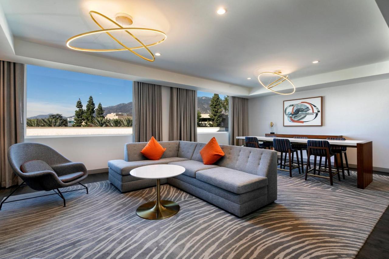 Le Meridien Pasadena Аркадия Екстериор снимка