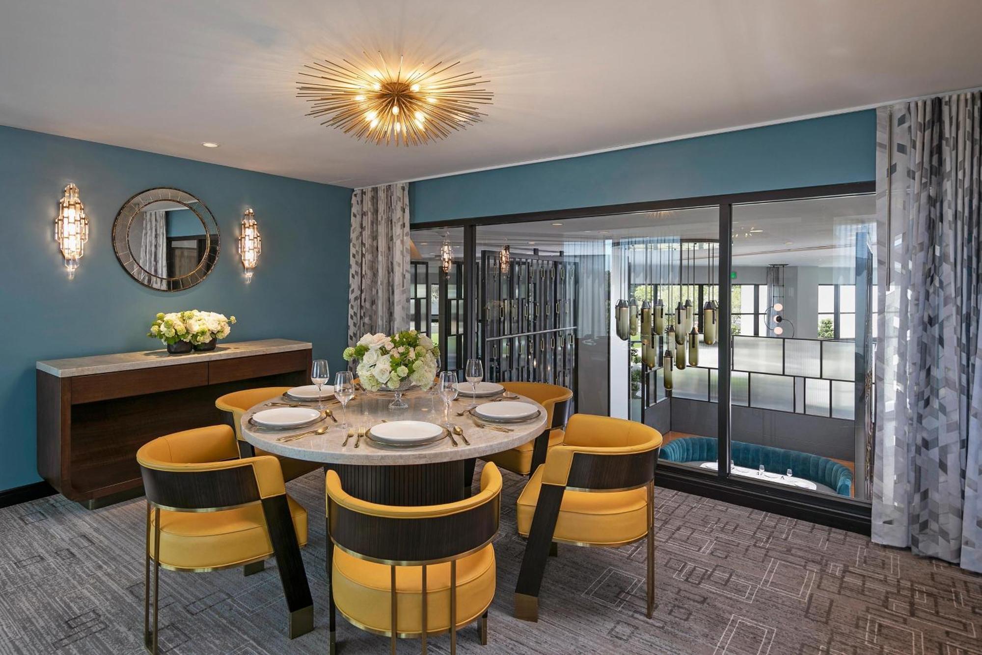 Le Meridien Pasadena Аркадия Екстериор снимка